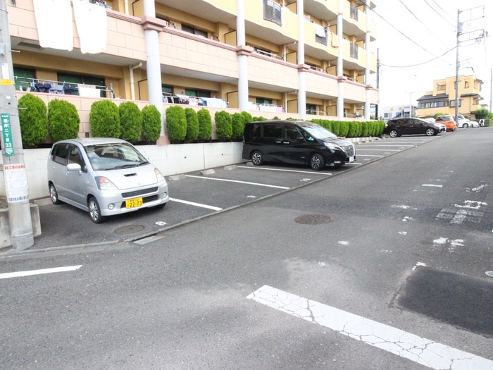 駐車場 レジデンス２８