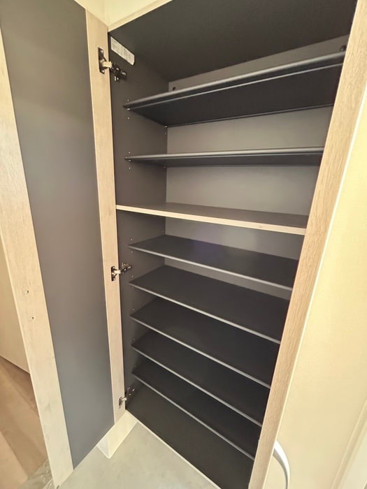 靴箱 Geminos　CHIGASAKI