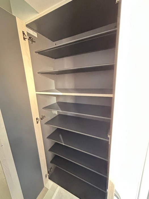 靴箱 Geminos　CHIGASAKI