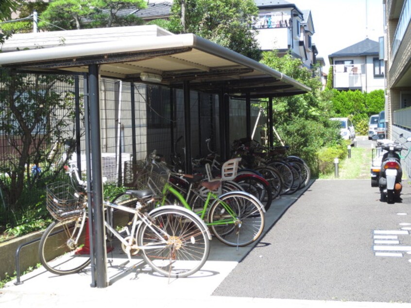 駐輪場 CREA湘南