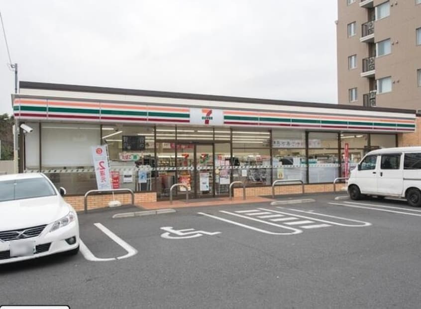 セブン-イレブン 世田谷千歳台２丁目店(コンビニ)まで500m グランジュール千歳