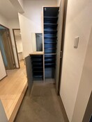 居室 ティーエス代沢