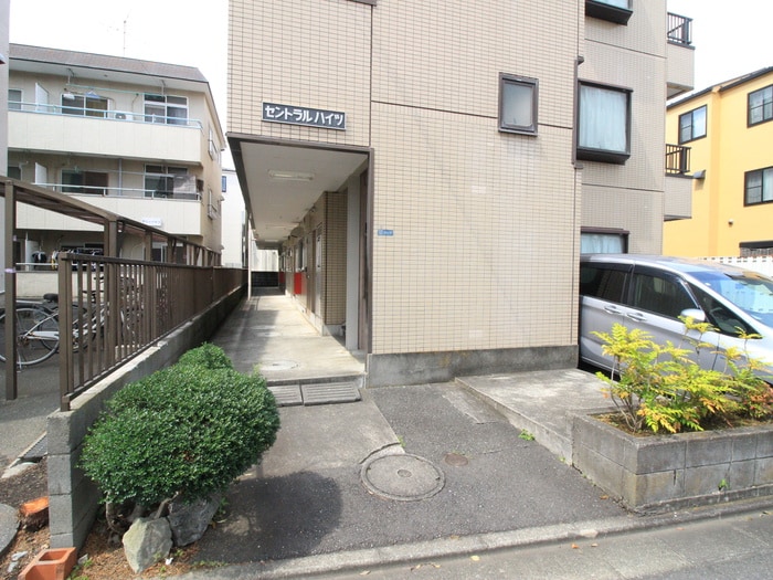 エントランス部分 セントラルハイツ
