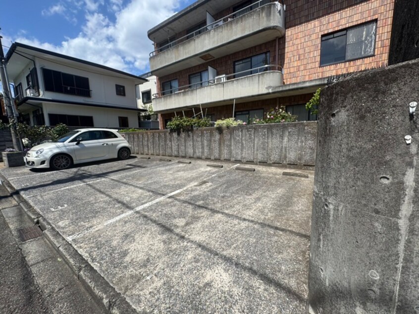 駐車場 上野毛ハウス