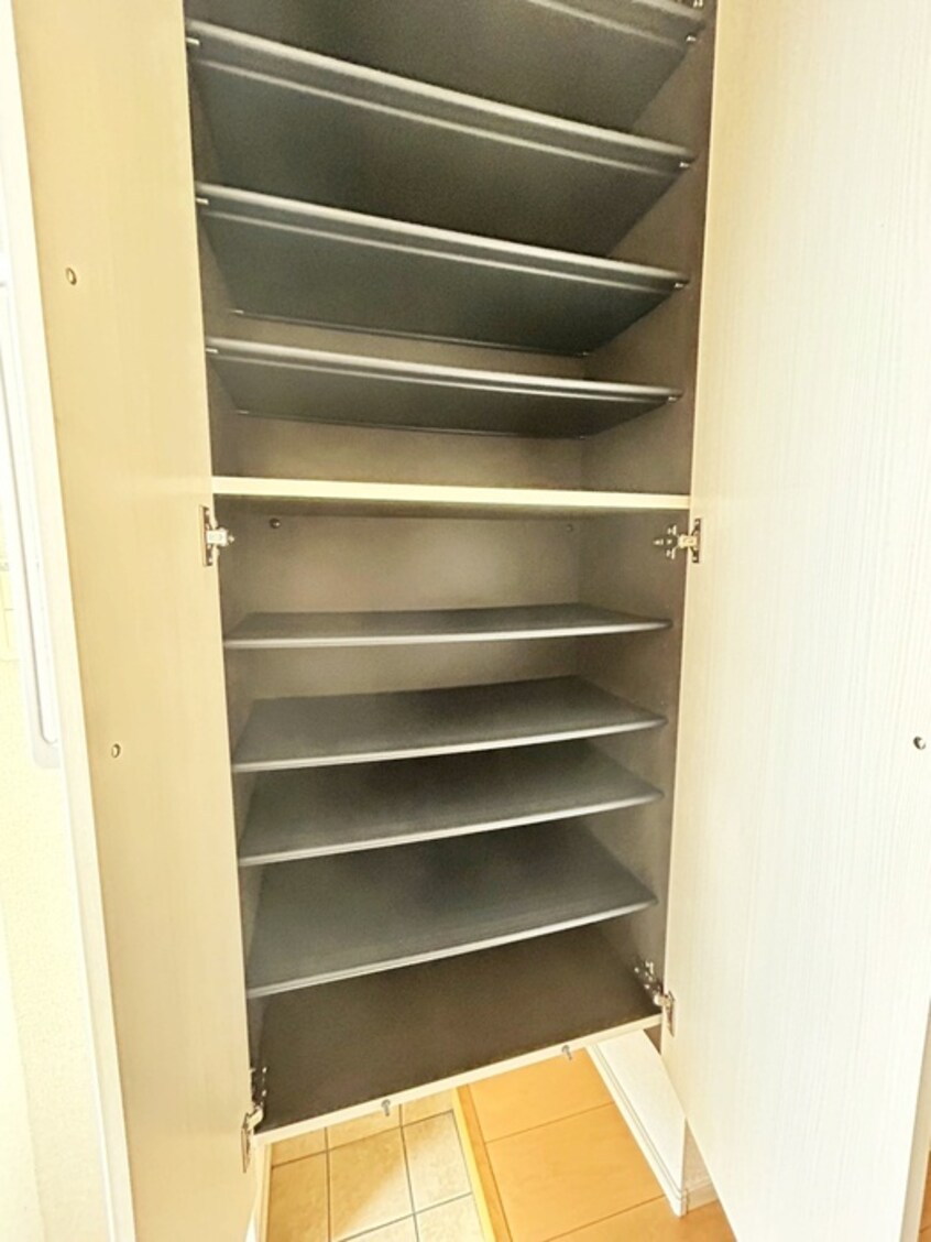 靴箱 エソラード