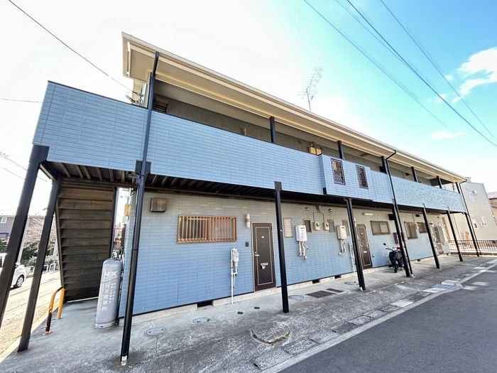 エントランス部分 リブインサカエ