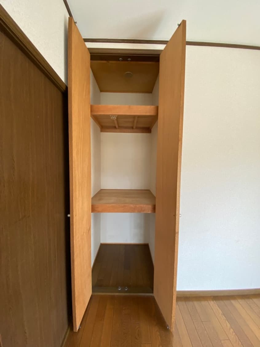 収納 リブインサカエ