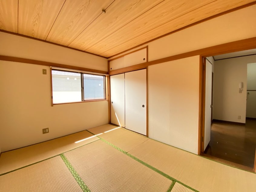 居室 リブインサカエ