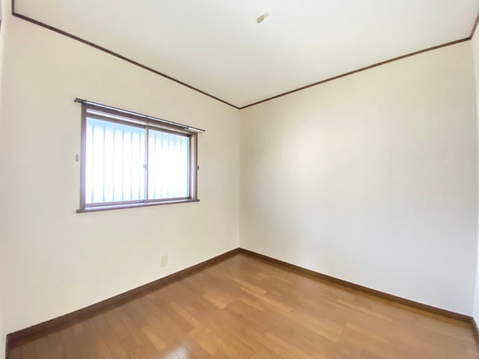 居室 リブインサカエ