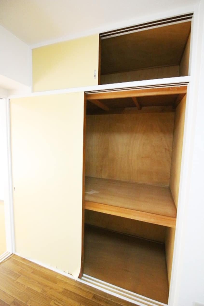 収納 西東ハイツ南野