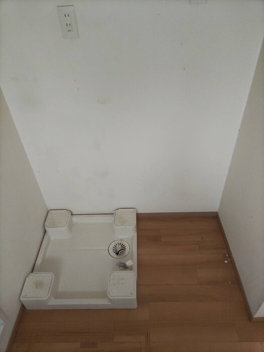 洗濯機置場 杉並区方南二丁目店舗付住宅