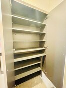 靴箱 ｸﾞﾗﾝﾌｫｰｸｽ神田ｲｰｽﾄﾀﾜｰ