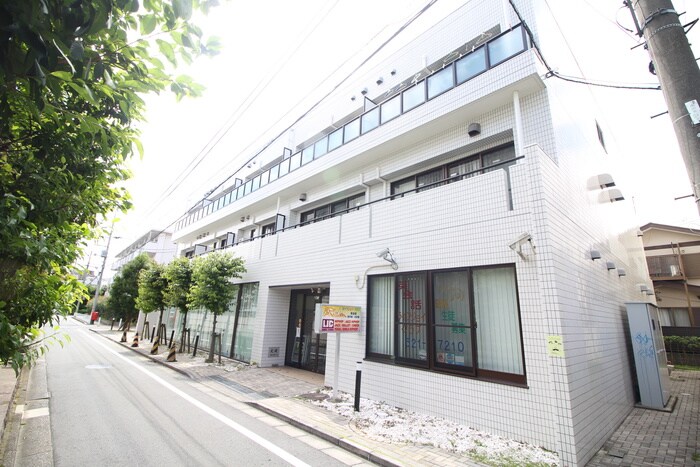 外観写真 トヨタ東京教育センター別館
