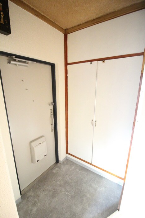 玄関 くずは台団地１０号棟（103）
