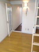 居室 レオパレス三軒茶屋