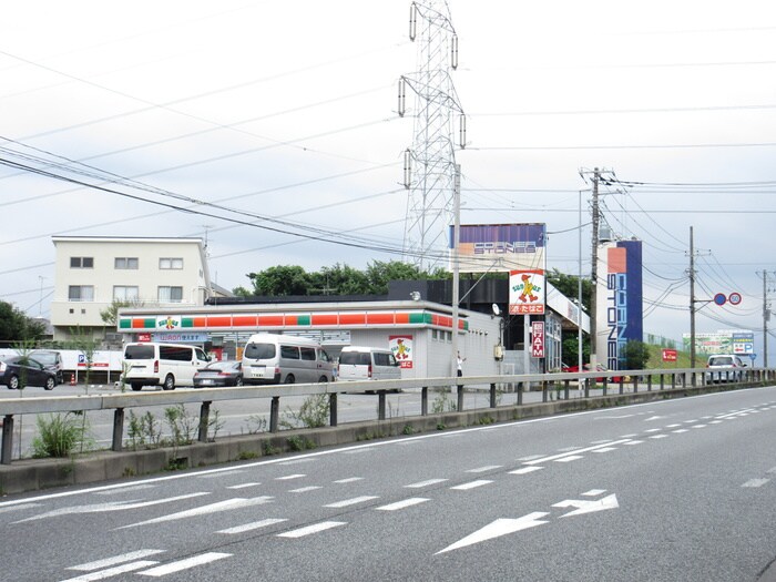 サンクス 緑つくし野店(コンビニ)まで531m ジェイズ長津田