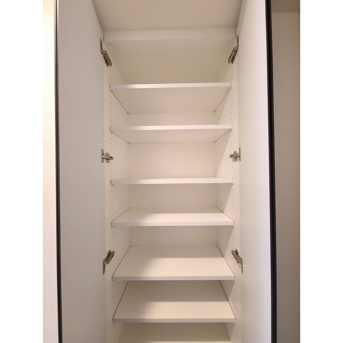 靴箱 LIMERESIDENCEHIRATSUKAWEST