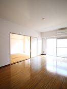 居室 バ－ドタウン７番館