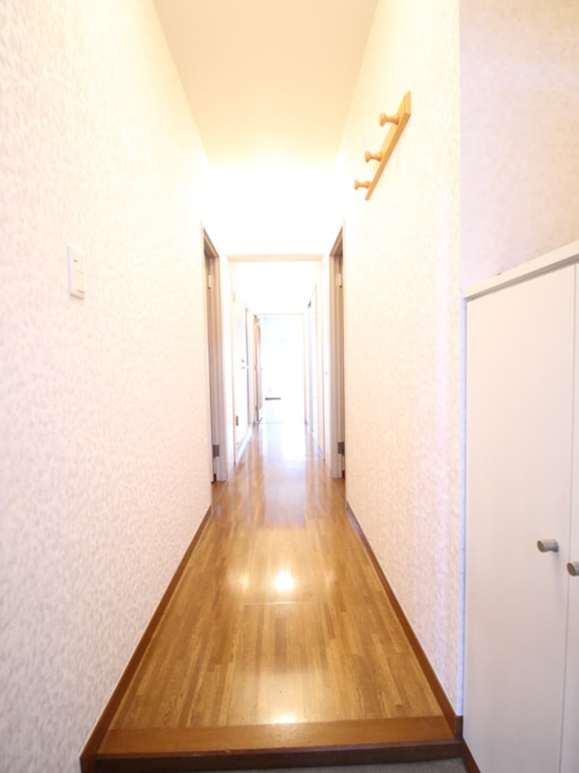 玄関 バ－ドタウン７番館