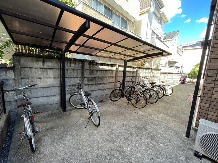 駐輪場 メゾン・ド・グレーヌ