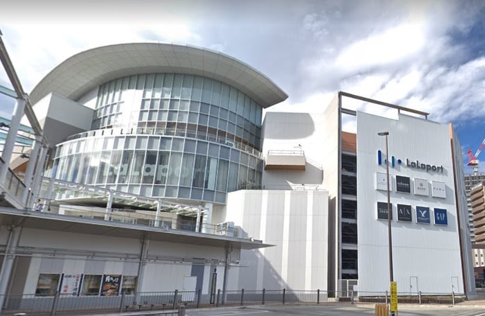 ららぽーと海老名(スーパー)まで1200m クレアージュ