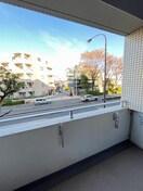 室内からの展望 エコロジ－都立大学レジデンス