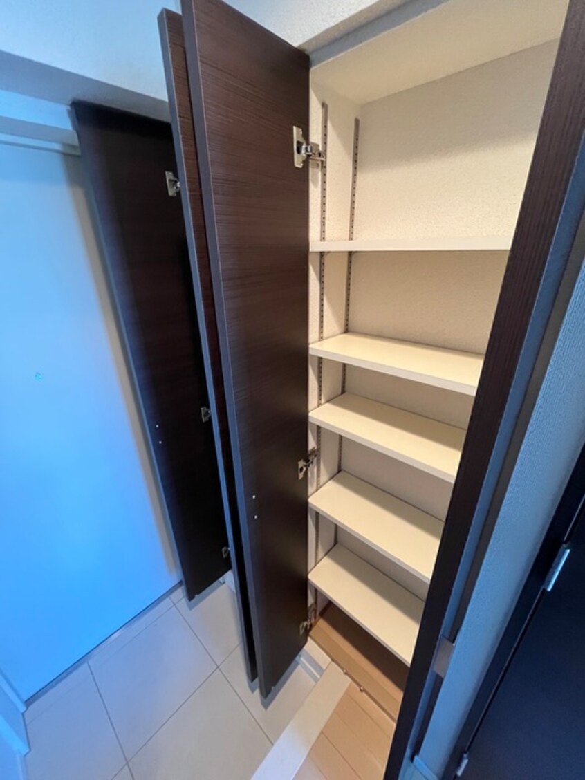 靴箱 エコロジ－都立大学レジデンス