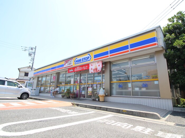 ミニストップ　堀切八丁目店(コンビニ)まで109m グリ－ンハイツ水口