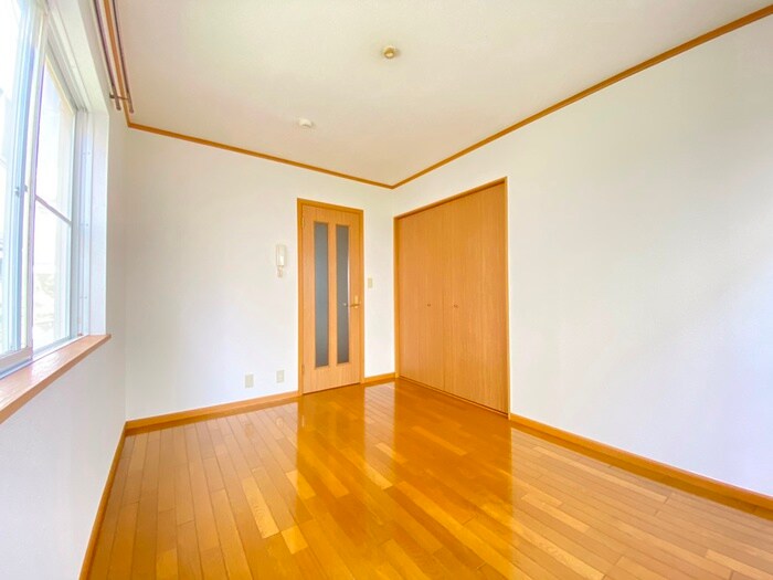 居室 ポルティコ国立