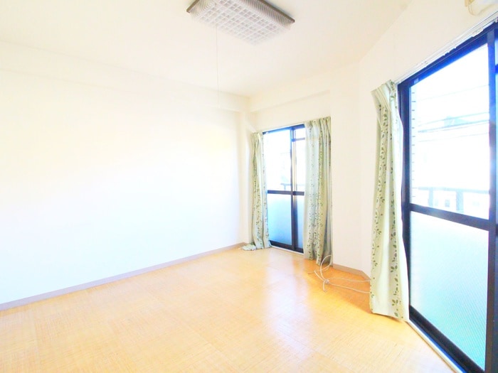 居室 メゾン米田