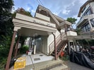 メゾンレオ丘の上の外観