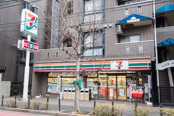 セブンイレブン世田谷区役所前店(コンビニ)まで250m ローズハイム