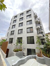 ＴＲＡＤＩＳ池袋本町
