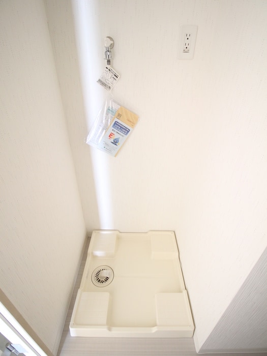 洗濯機置場 クレシェンテ月島