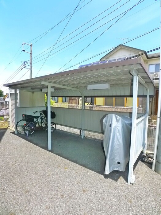 駐輪場 グリ－ンゲイブルズ