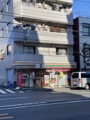 セブンイレブン(コンビニ)まで500m SakuraCrossResidence