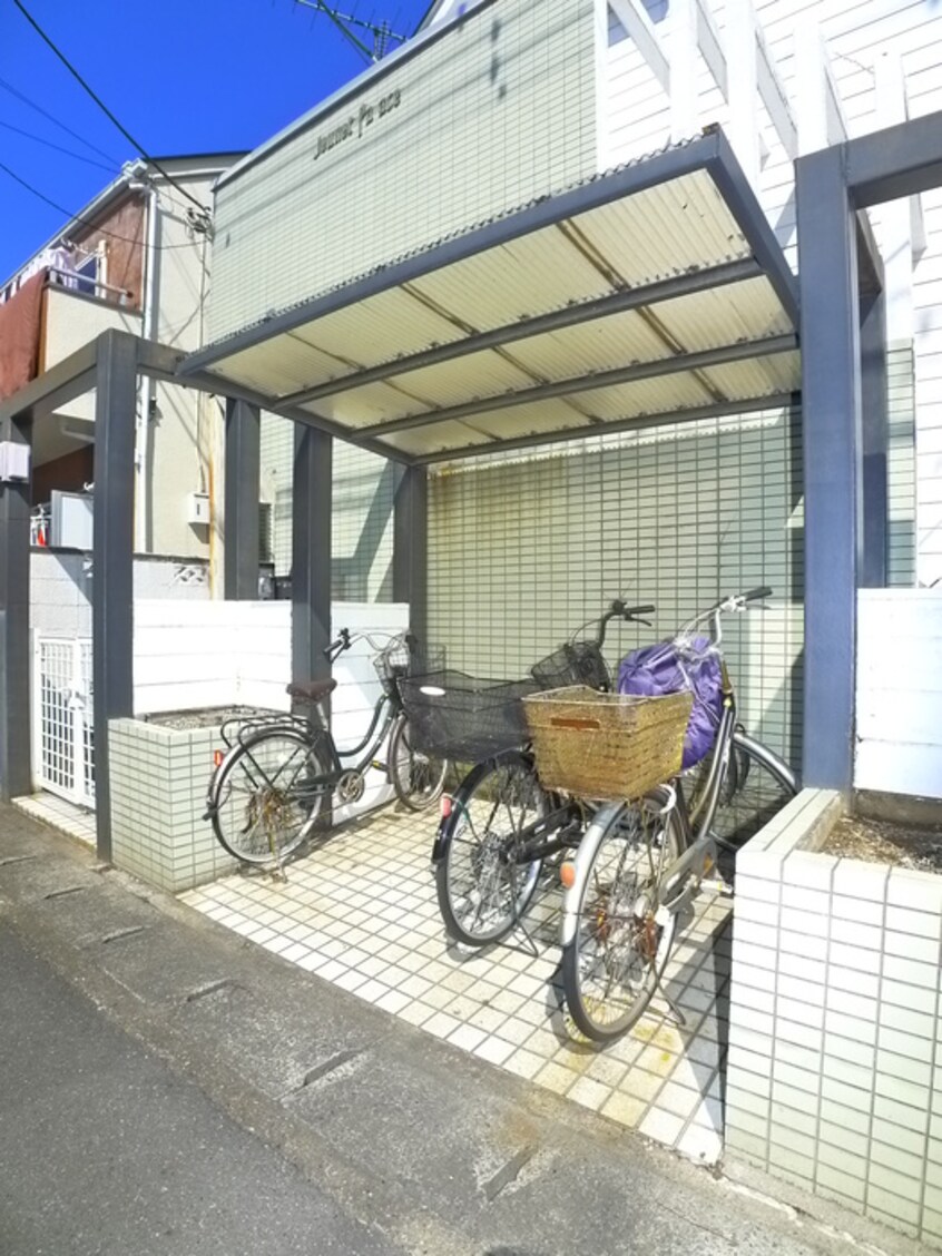 駐輪場 ジュネパレス松戸４５