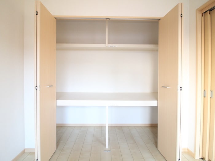 収納 リズセンティアＢ