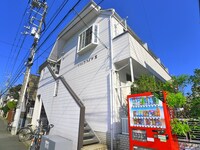 リリックハイツ