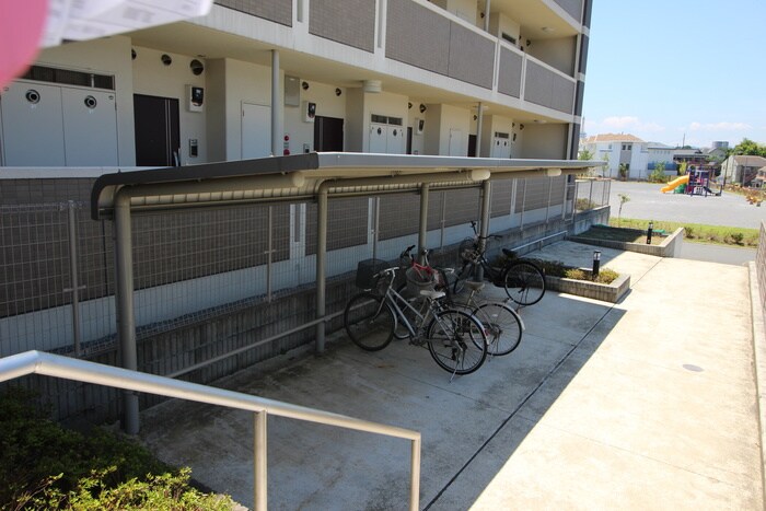 駐輪場 ジェル　メゾン