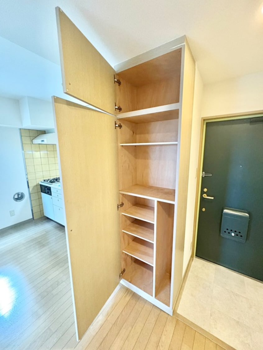 靴箱 メゾン・ド・ティーグル