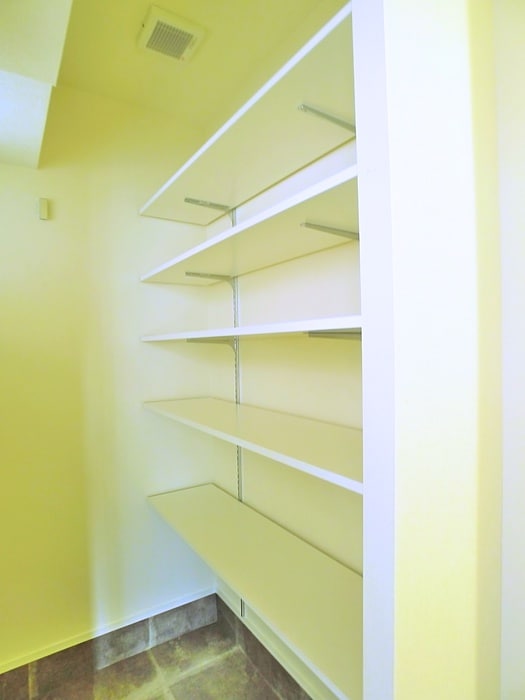 靴箱 ﾗｲｵﾝｽﾞﾏﾝｼｮﾝ田端（４０３）