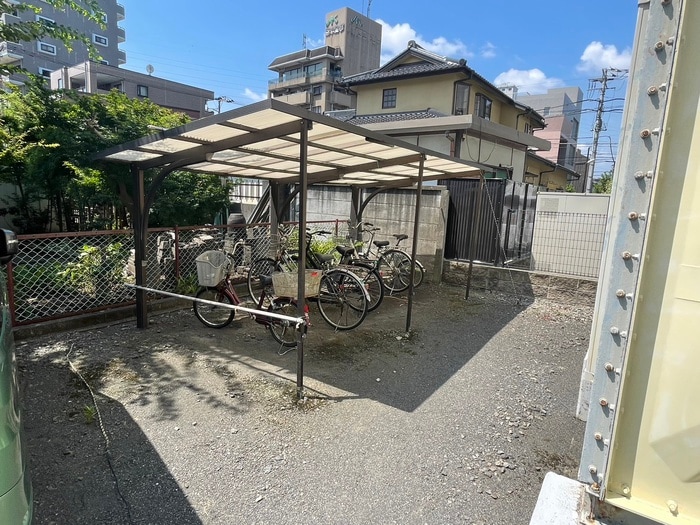 駐輪場 ベルハイツ大谷