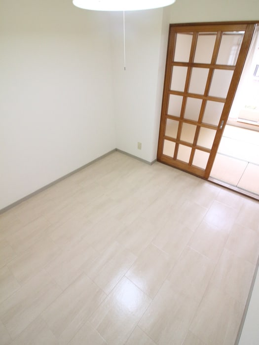 居室 ベルハイツ大谷