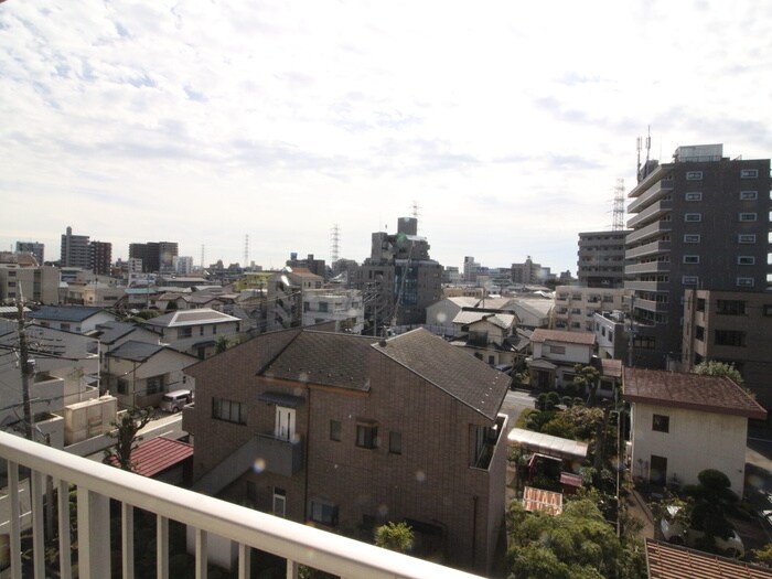 室内からの展望 ベルハイツ大谷