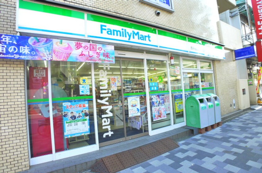 ファミリーマート 西早稲田二丁目店(コンビニ)まで111m スクエアコート早稲田