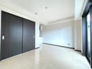 居室 MID SQUARE