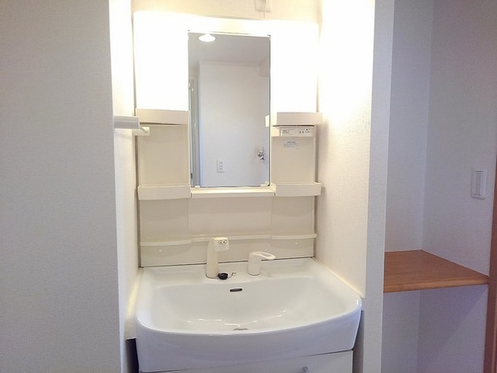 洗面 ベルフレ－ジュＡ