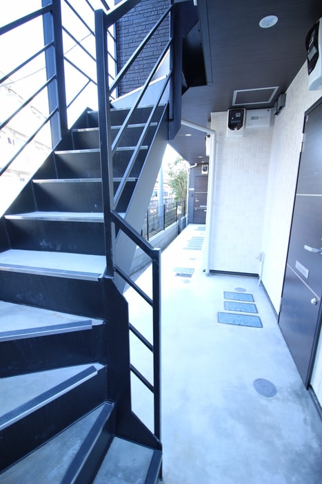 エントランス部分 リヴィエールⅠ