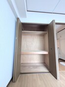 収納 浅野ビル